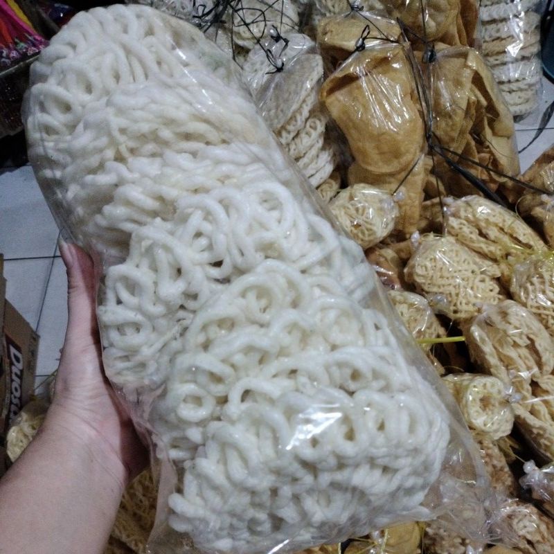

krupuk mi warna putih rasa udang dll