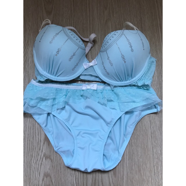 Young Hearts Bra Set 32B