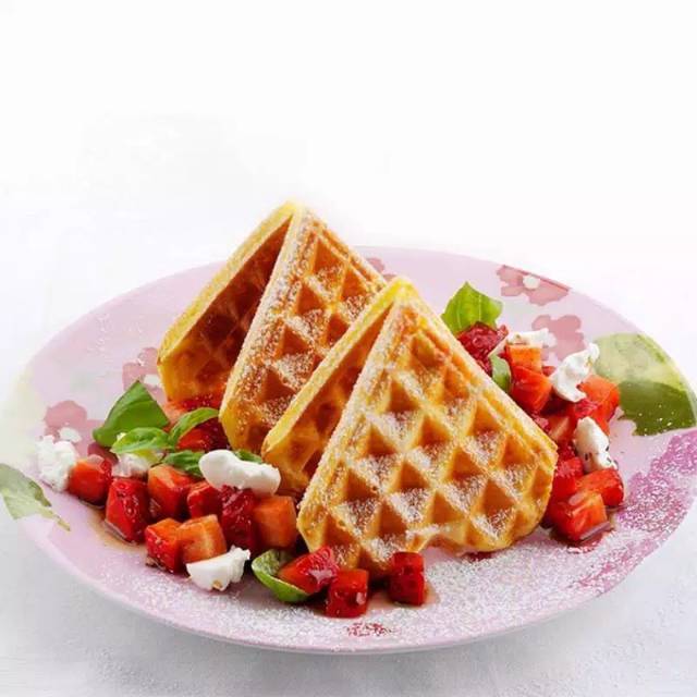 Cetakan Kue Wafel Silikon Heart Round Silicone Waffle