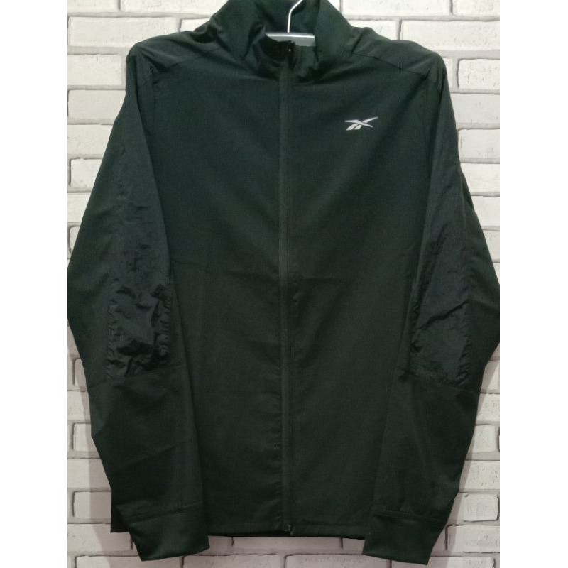 jaket running reebok