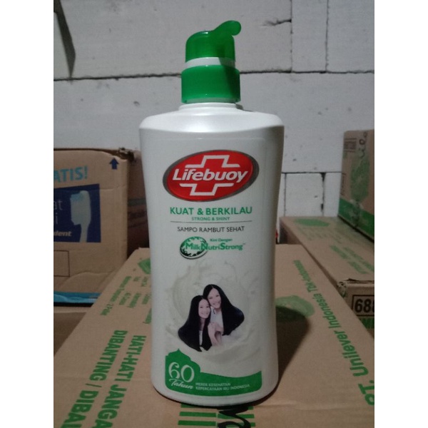 Lifebuoy Shampoo Kuat dan Berkilau 680ml