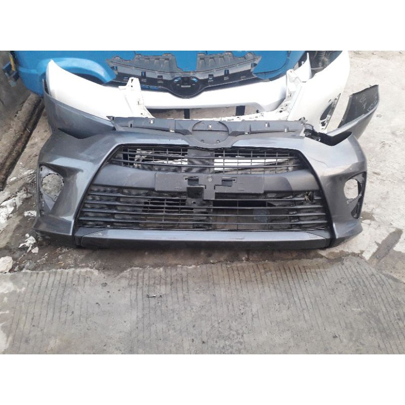 bumper depan calya