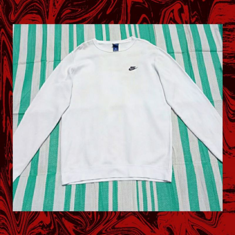 Nike Crewneck Putih second