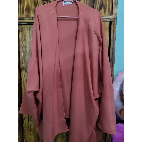 HOS Outer House of Shopaholic