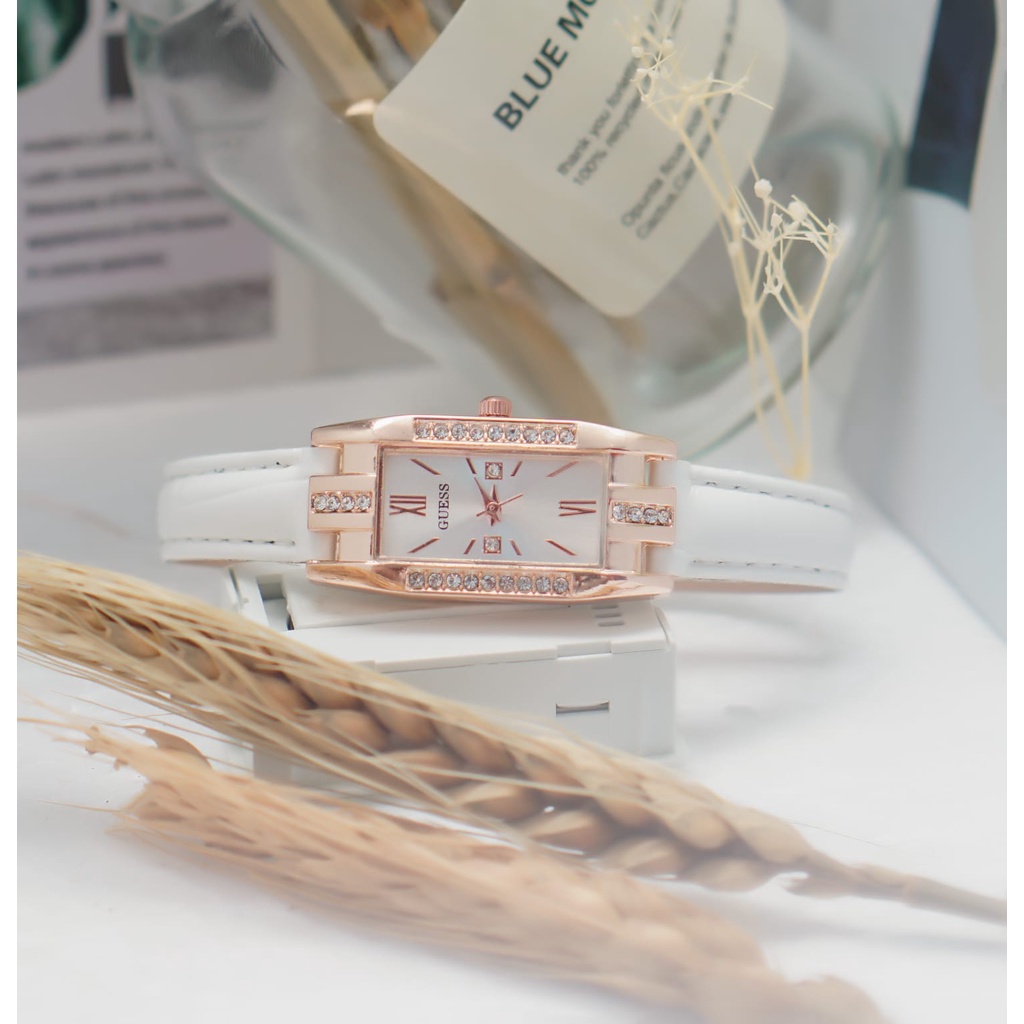 Jam Tangan Quartz Strap PU Analog Casual Gaya Retro Wanita Persegi Panjang Watch Korean Fashion RM024-PUTIH