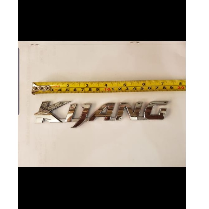 Emblem Kijang untuk mobil innova 2011-2015