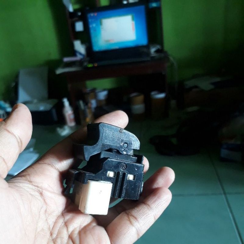 Saklar power window depan kiri great corolla-all new corolla