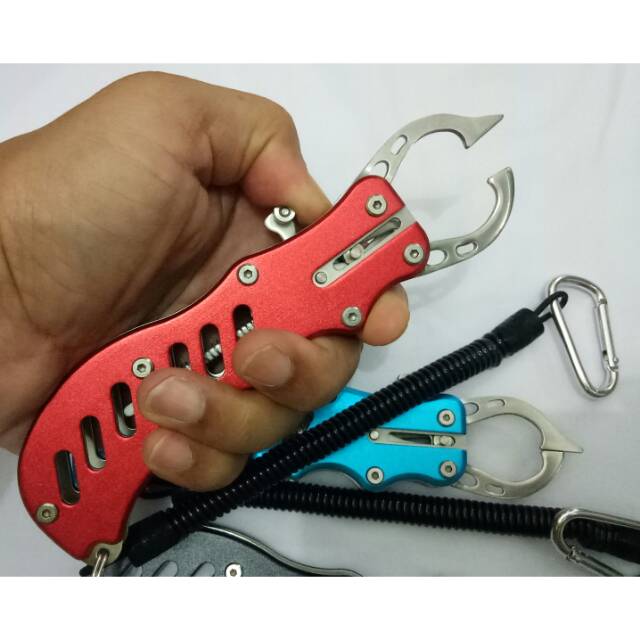 

Fish Grip Metal with Lanyard