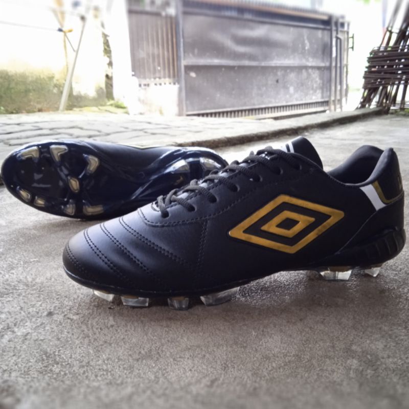 Terlaris Sepatu Sepak Bola Umbro