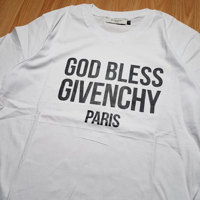 Diskon Kaos Baju Obral Combed 30S Distro God Bless Givenchy Paris Murah Polos |