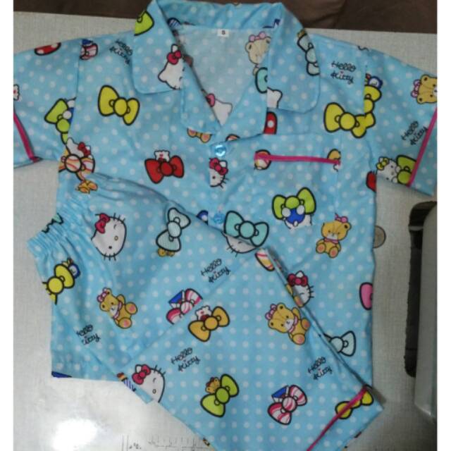 Piyama anak dan piyama dewasa motif hello kitty