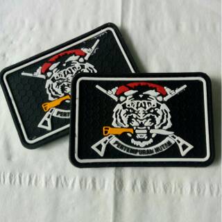 Patch rubber LOGO PERTEMPURAN HUTAN/tempelan karet velcro