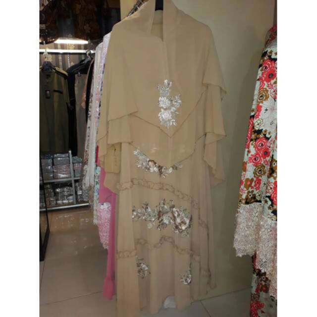 DRESS KEKINIAN BROKAT GAMIS