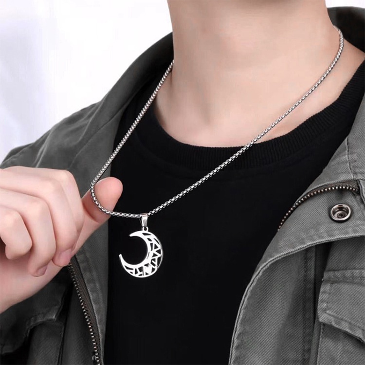 Titanium steel pasangan kalung sederhana artistik pria dan wanita mahasiswa fashion kreatif Sun Moon