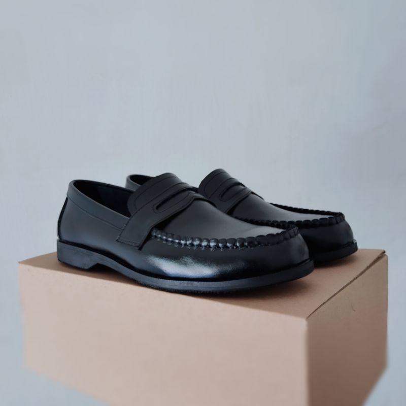 TOM'S - Sepatu Loafers Pria Kulit Asli Original - BCTI