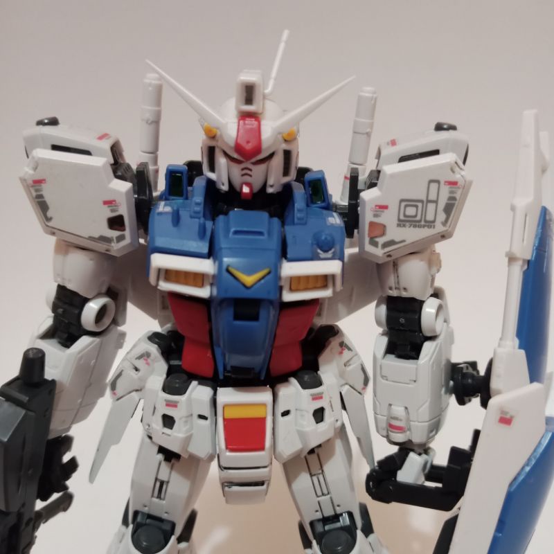 Gundam RG GP01 Zephyranthes Bandai
