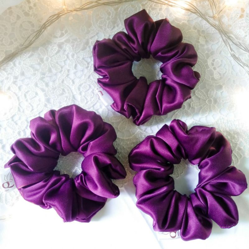 (NEW) Scrunchie Velvet Violet by LUQ ID / Ikat Rambut / Ikat Rambut Hijab/ Ikat Rambut Cepol / Scrun