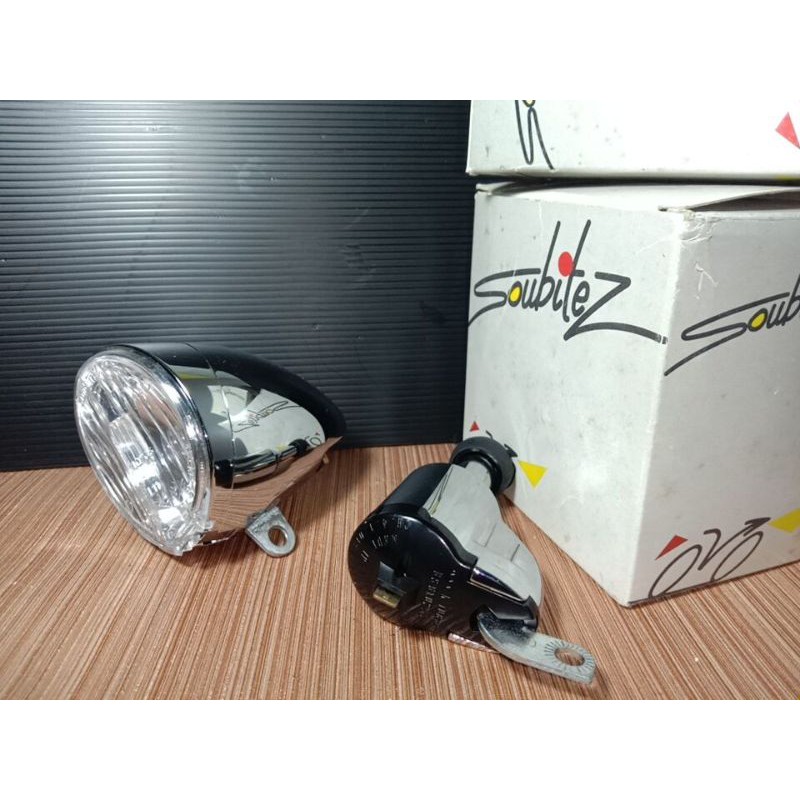 Set lampu dinamo sepeda