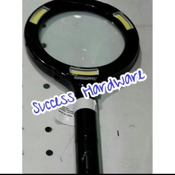 

KACA PEMBESAR DENGAN 12 LED - Hitam