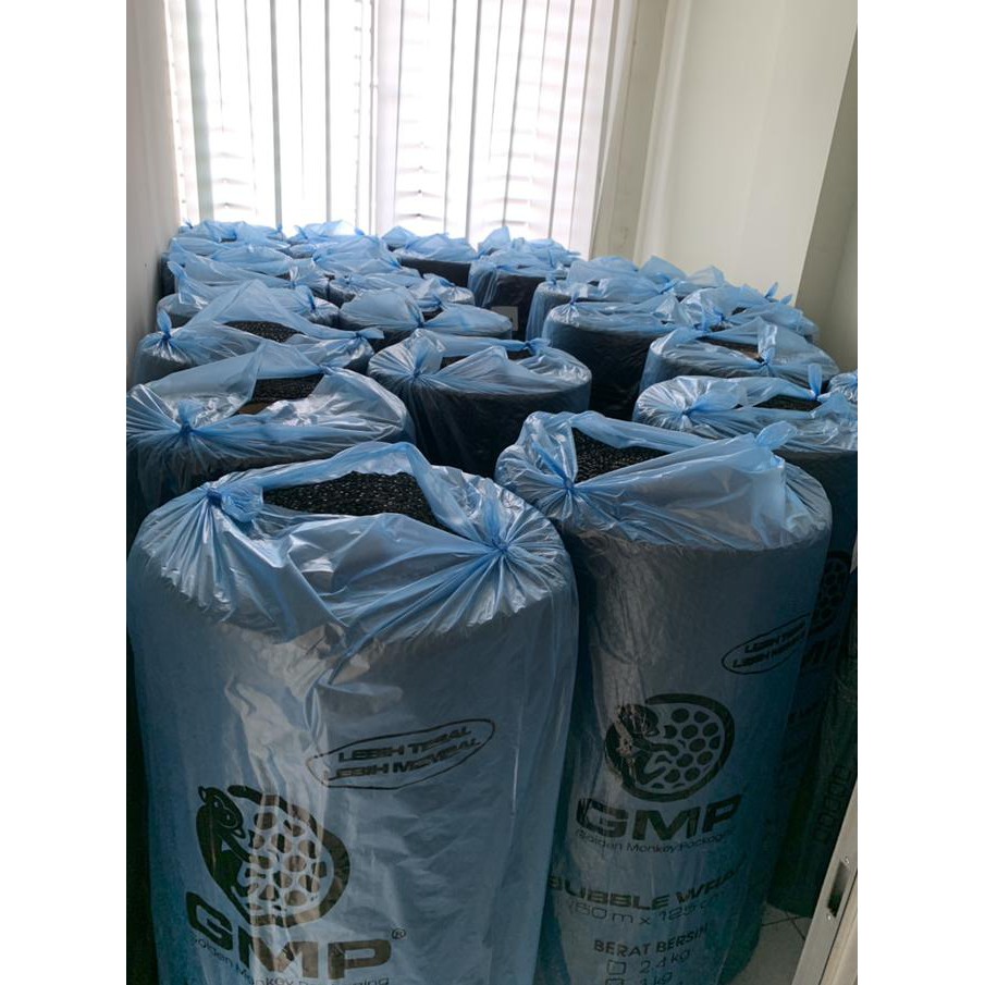 

PROMO TERMURAH Bubblewrap hitam merk GMP 1.25cm x50 m ZD88