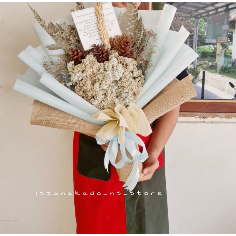 Buket Bunga kering Untuk Kado Wisuda Buket Lamaran