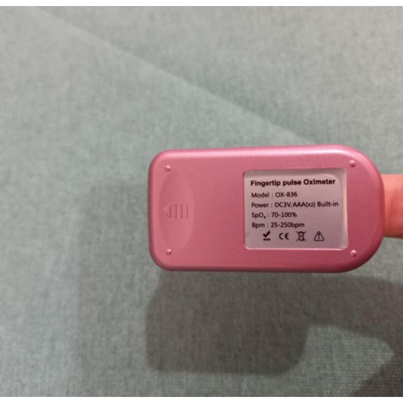 Oksimeter Oximeter Fingerpulse Tip LCD Premium Pink Rose Gold Merah Muda - White Putih