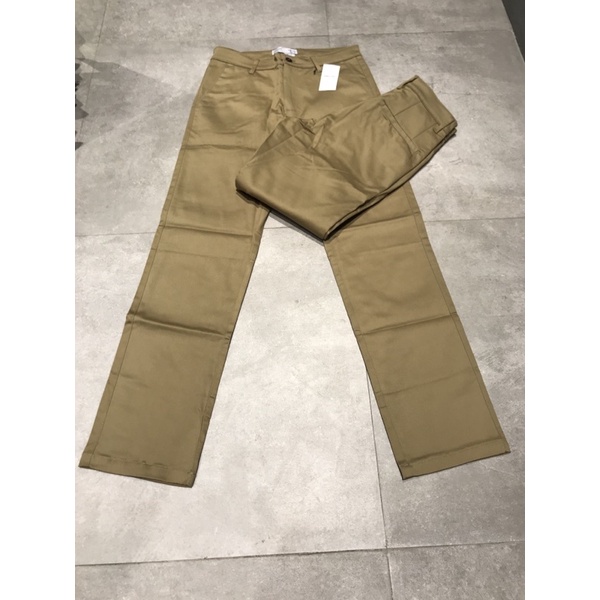 CELANA CHINO PANJANG MANZONE OLIVE