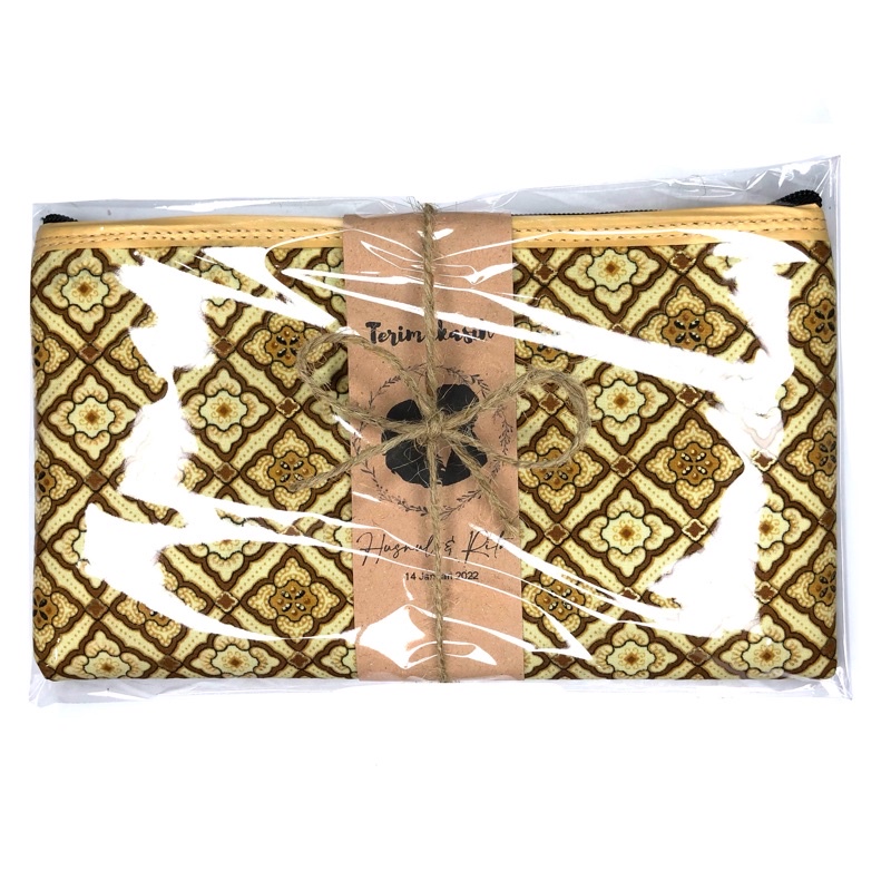 Souvenir Pernikahan Dompet Batik Pouch Besar Uk. 19 × 11 cm (1kg muat 50pcs)