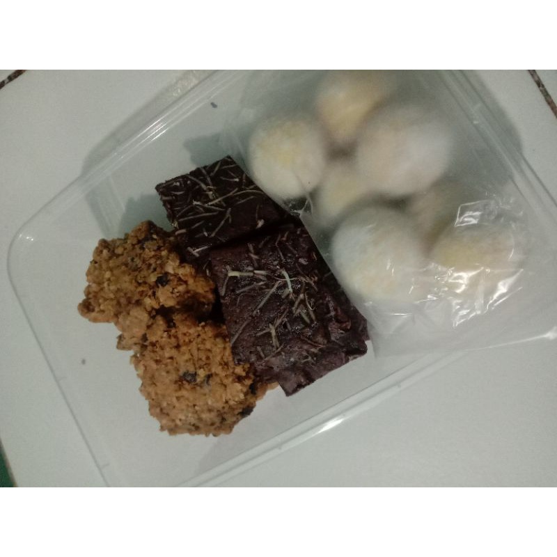 

Paket Kue kering