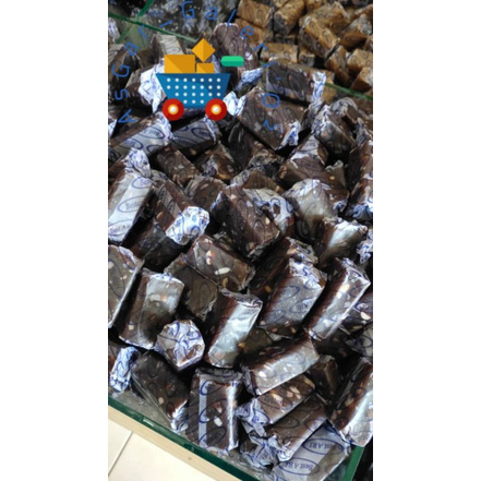 

bestory dodol kacang tanah coklat ketan hitam 500gr / dodol garut coklat ketan hitam kacang