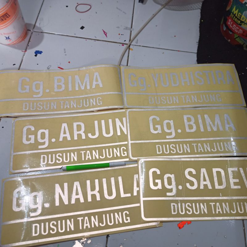 Custom cutting sticker tanpa minimal (KONFIRMASI TERLEBIH DAHULU)