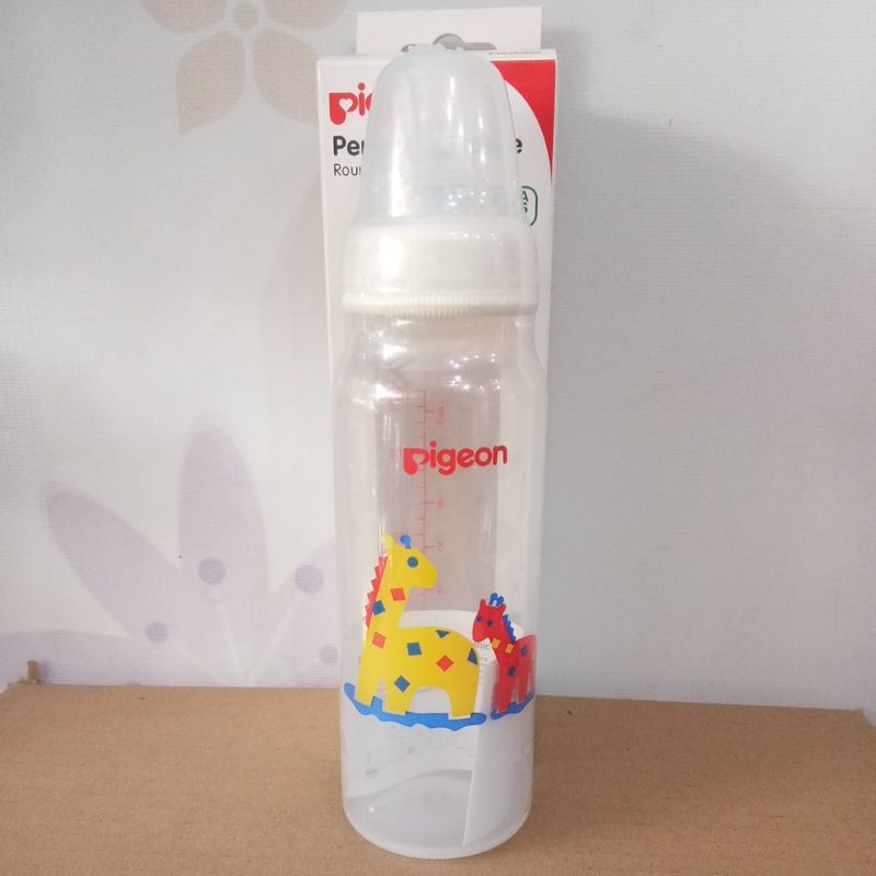 PIGEON PERISTALTIC NIPPLE ROUND BURSING BOTTLE SLIM NECK M(4,5BULAN) 240ML/8oZ