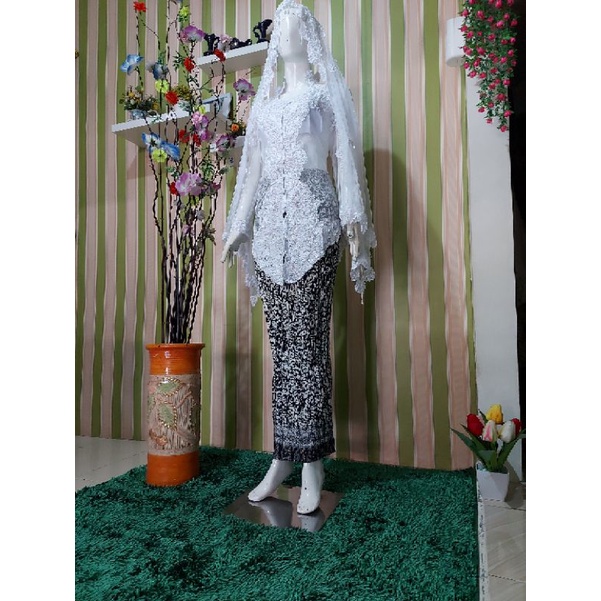 kebaya stelan bordir full fayet rok dan slayer