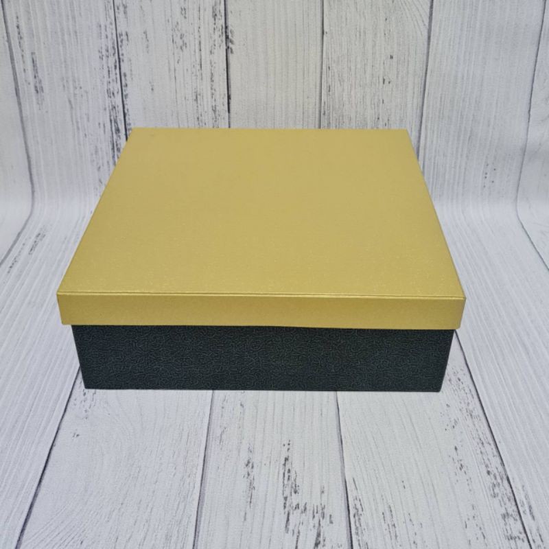 Hard Box polos 25x25x8cm / kotak kue hard box natal / imlek / hamper