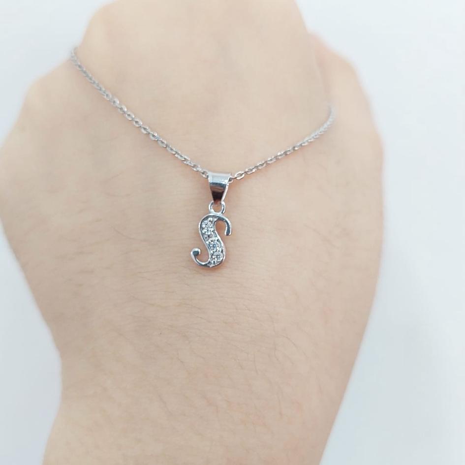 Langsung Beliii.. Liontin emas putih ringan murah cantik emas asli liontin huruf, kunci , bulan