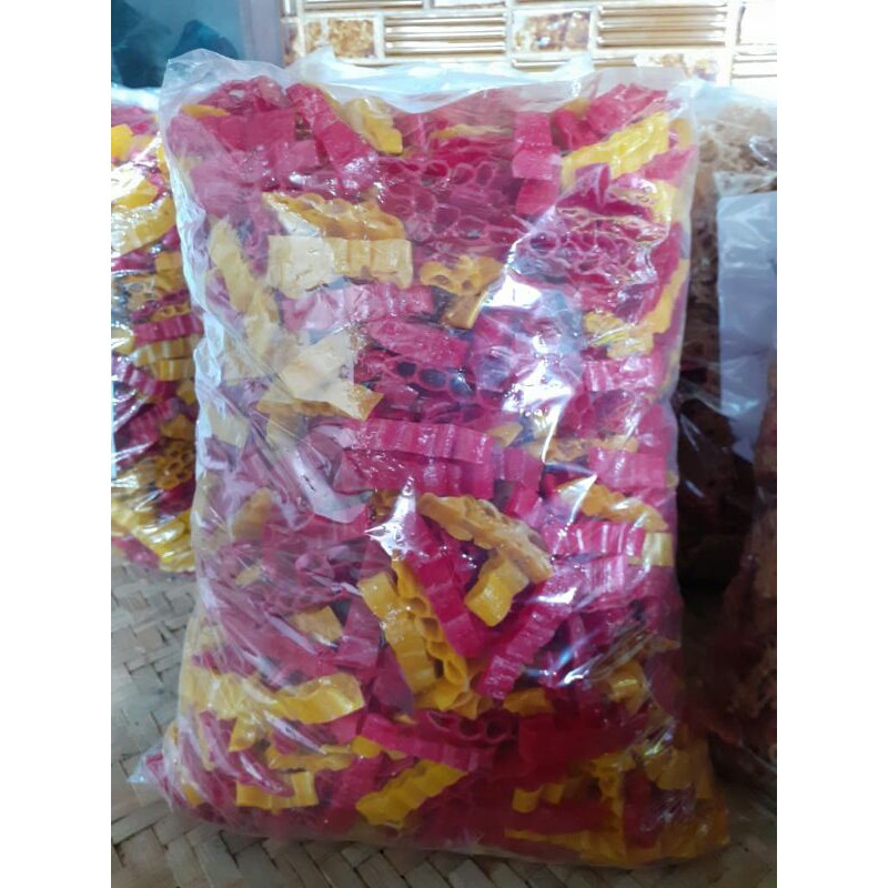 

krecek pelangi ( krupuk mentah )1kg