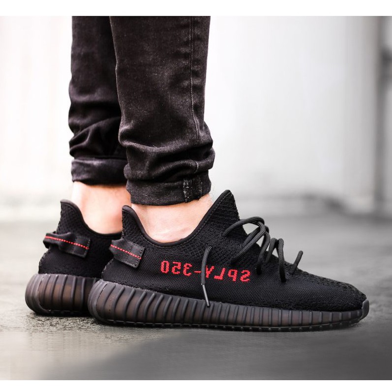 SEPATU ADIDAS YEEZY V2 BLACK RED HITAM MERAH BRED PREMIUM ORIGINAL VIETNAM COWOK CEWEK LARI RUNNING
