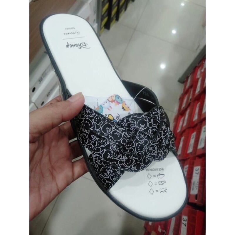 SALE!!SANDAL DISNEY X NEVADA|SANDAL SLOP DISNEY-Hitam