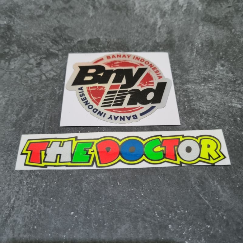 STICKER CUTTING THE DOCTOR