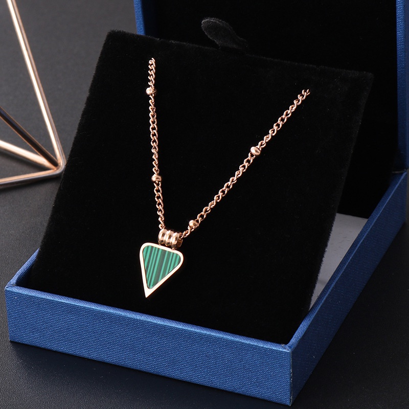 Kalung nori bentol segituga hijau titanium anti karat - ercassia