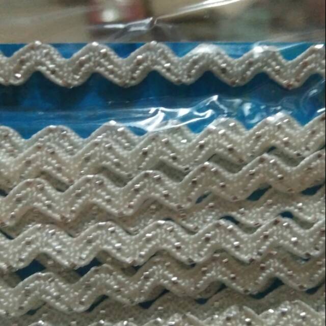 renda biku (per roll)