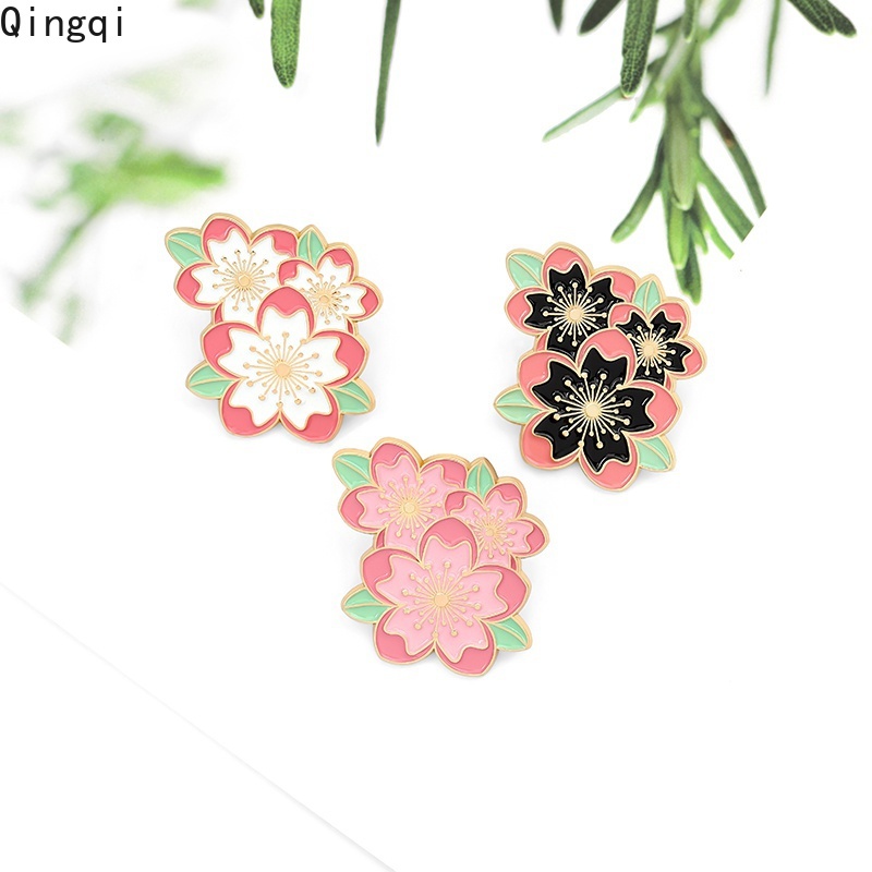 Bros Pin Enamel Desain Bunga Sakura Warna Hitam Putih Pink Untuk Hadiah