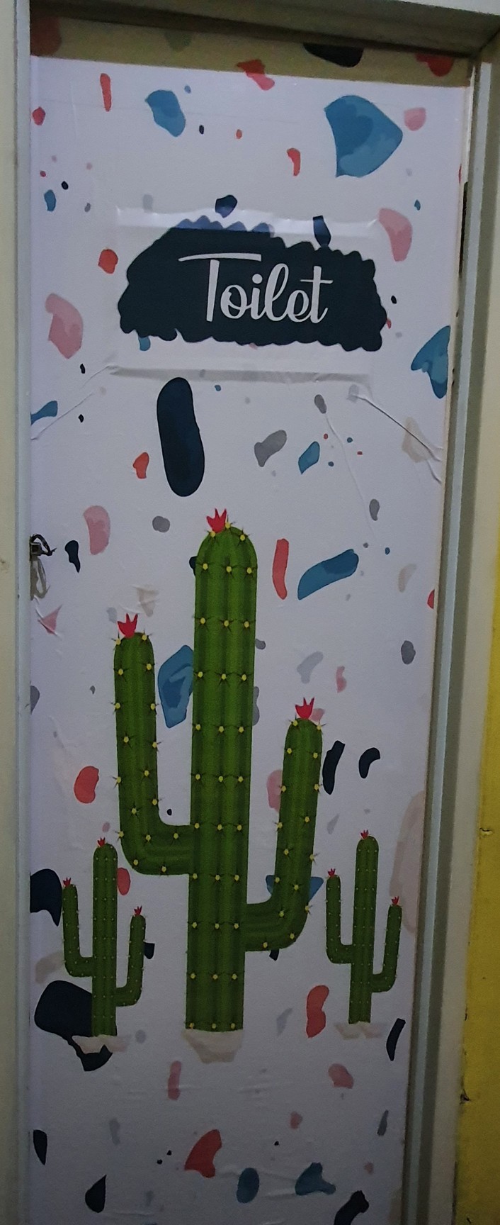 Stiker Pintu Kamar Mandi Motif Bunga A8