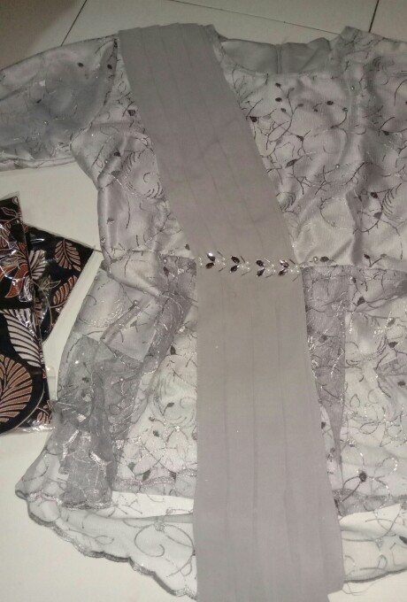 Bakhul Couple Batik Couple Kebaya Tunangan Kondangan Wisuda