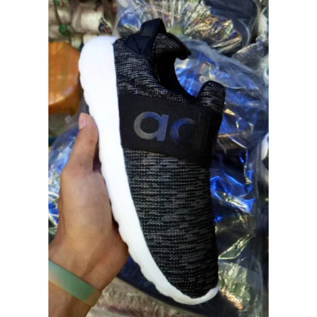 SEPATU CASUAL PRIA ADIDAS SLOP