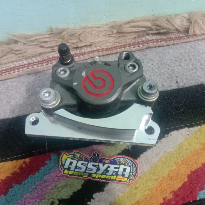 kaliper 2p brembo beat karbu/Vario big logo second