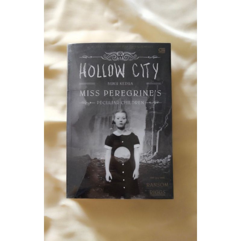 Novel - Hollow City