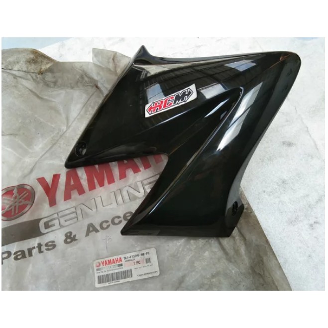 AIR SCOOP AIR SIRIP BAWAH BWH TANGKI 1 VIXION V-IXION KIRI ORI ORIGINAL YAMAHA YG ASLI 3C1-F137W-00-P3