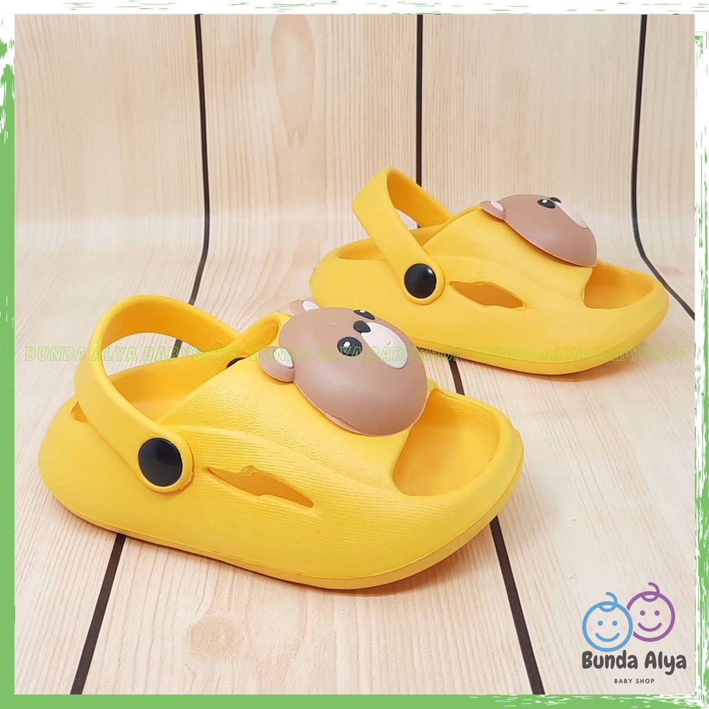 Sendal Anak Laki Laki Usia 6 Tahunan BEAR KUNING Karet Anti Licin - Sendal Anak Cowok Model Tali Belakang Motif Kartun Lucu Karet Anti Licin Size 18-29