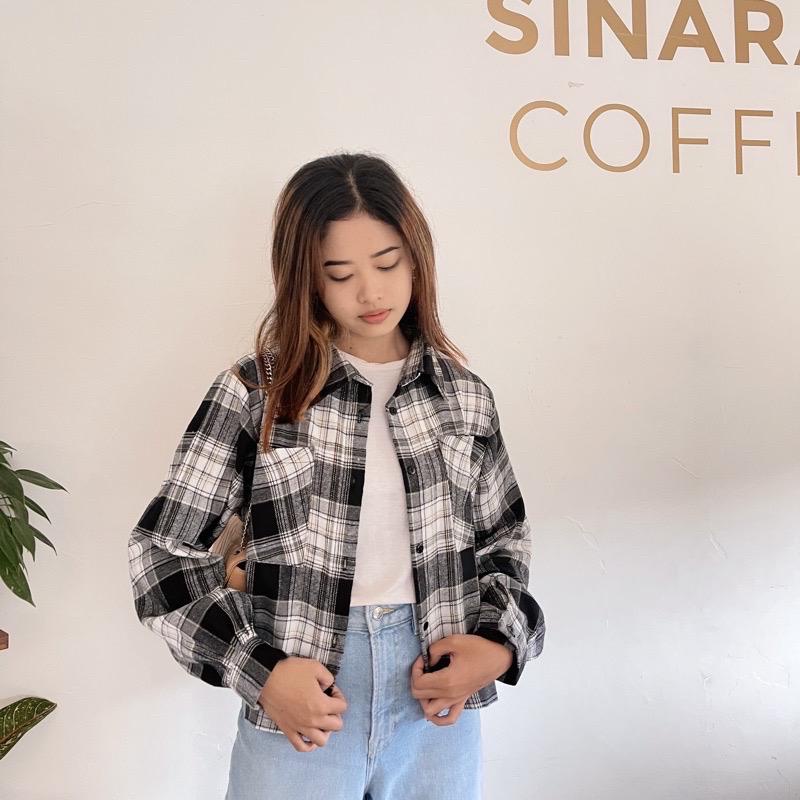 1KG MUAT 4PCS | BASIC CROP KEMEJA FLANEL KOREAN STYLE HITS OOTD ALA SELEBGRAM FASHION GROSIR WANITA